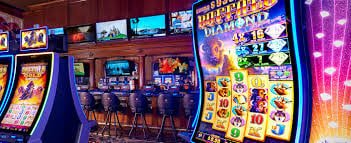 Pemain menikmati permainan slot online dengan grafis menarik di medan789